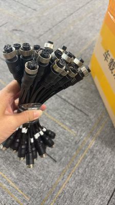 O cabo do adaptador da aviação dual homem de 4 Pin ao conector fêmea de 6 Pin para 2 câmeras